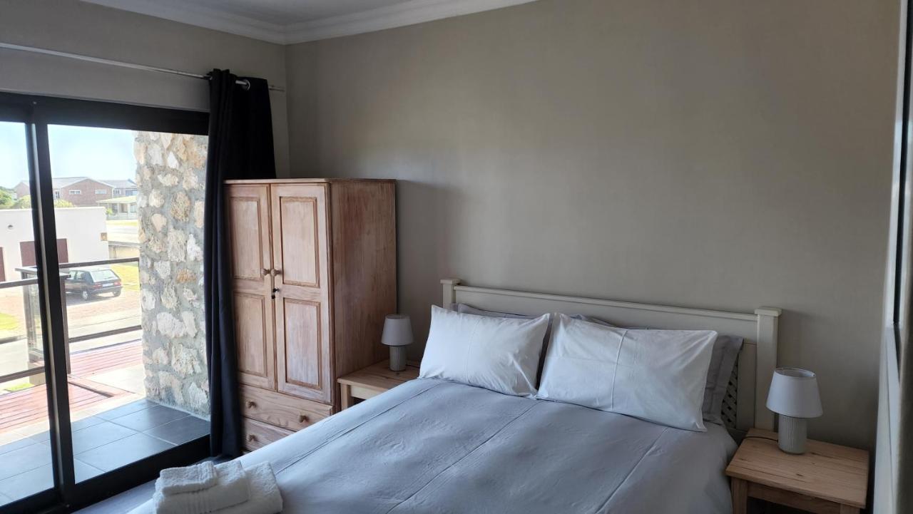 Stonehouse On Main Hotel Struisbaai Ngoại thất bức ảnh