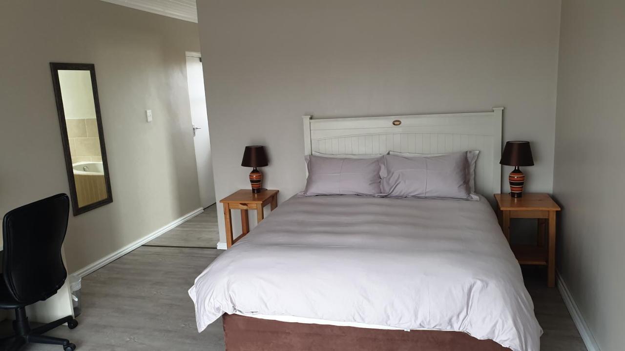Stonehouse On Main Hotel Struisbaai Phòng bức ảnh